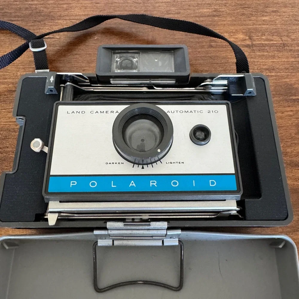 Polaroid Automatic 210 Land Camera Vintage Folding Bellows Instant Film Camera